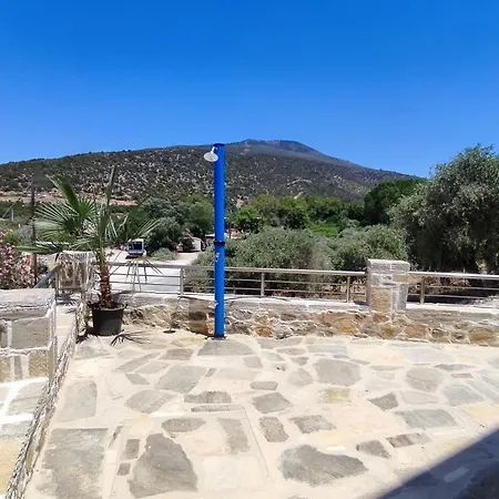 Evaggelia's Stone Apartment