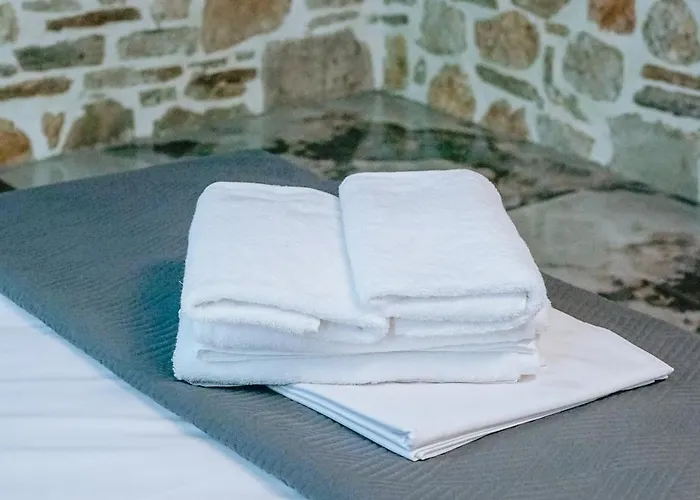 Evaggelia's Stone Apartment