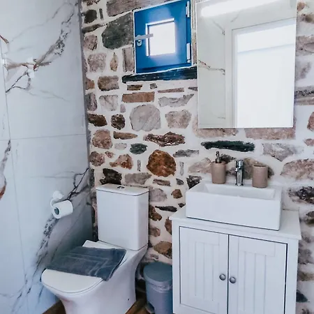 Evaggelia's Stone Apartment Skala Marion